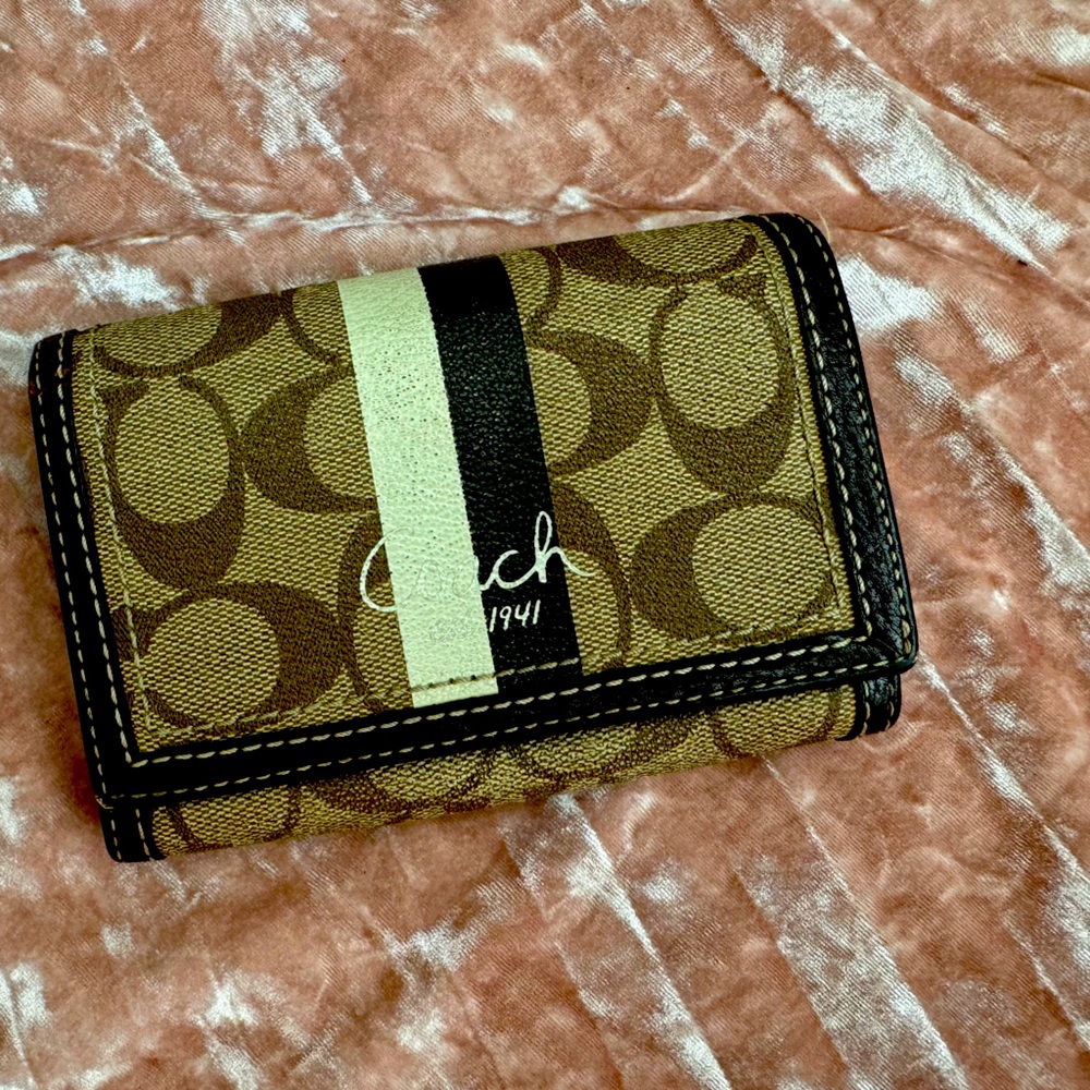 vintage Coach Mono wallet!
